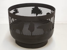 Charger l'image dans la galerie, Standard Size Carved Fire Pit - Wild Life 1 - Muskoka Fire Pits