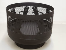 Charger l'image dans la galerie, Mini Carved Fire Pit - Muskoka Chairs - Muskoka Fire Pits