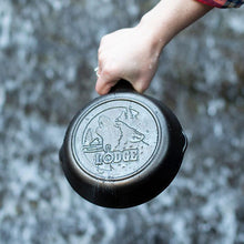 Charger l'image dans la galerie, Wildlife Series™ 6.5 Inch Cast Iron Wolf Skillet - Muskoka Fire Pits