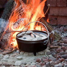 Charger l'image dans la galerie, Cast Iron 4-Quart Camp Dutch Oven - Muskoka Fire Pits