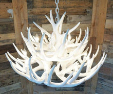 Load image into Gallery viewer, Whitetail Deer 21 Antler Cascade Chandelier - Muskoka Fire Pits