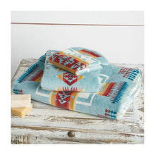 Charger l&#39;image dans la galerie, Chief Joseph Pendleton Hand Towel - Muskoka Fire Pits