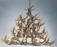 Charger l&#39;image dans la galerie, Elk 30 Antler Chandelier - Muskoka Fire Pits