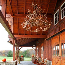 Charger l&#39;image dans la galerie, Elk 30 Antler Chandelier - Muskoka Fire Pits